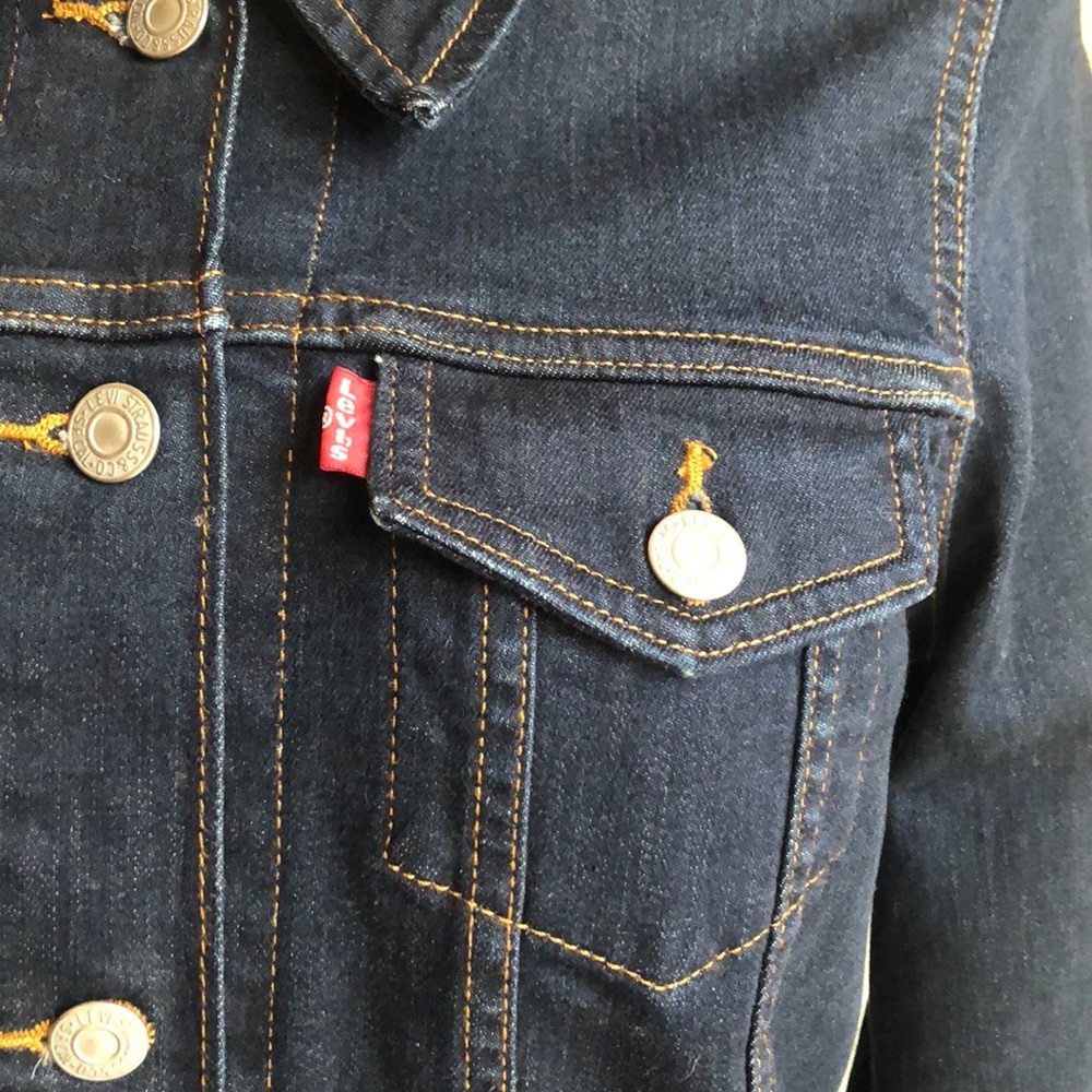 Levi's Denim Trucker Jacket - Dark Wash M